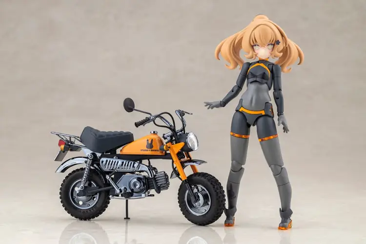 Kotobukiya - MEGAMI DEVICE - Model Kit PUNI MOFU Racing Tu with Honda Z50 J-1