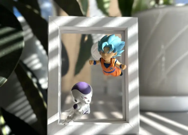MegaHouse - Dragon Ball - Losowa figurka z przyzssawką do szyby