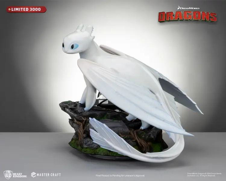 HOW TO TRAIN YOUR DRAGON 3 - Light Fury - Statuetka Master Craft 29 cm