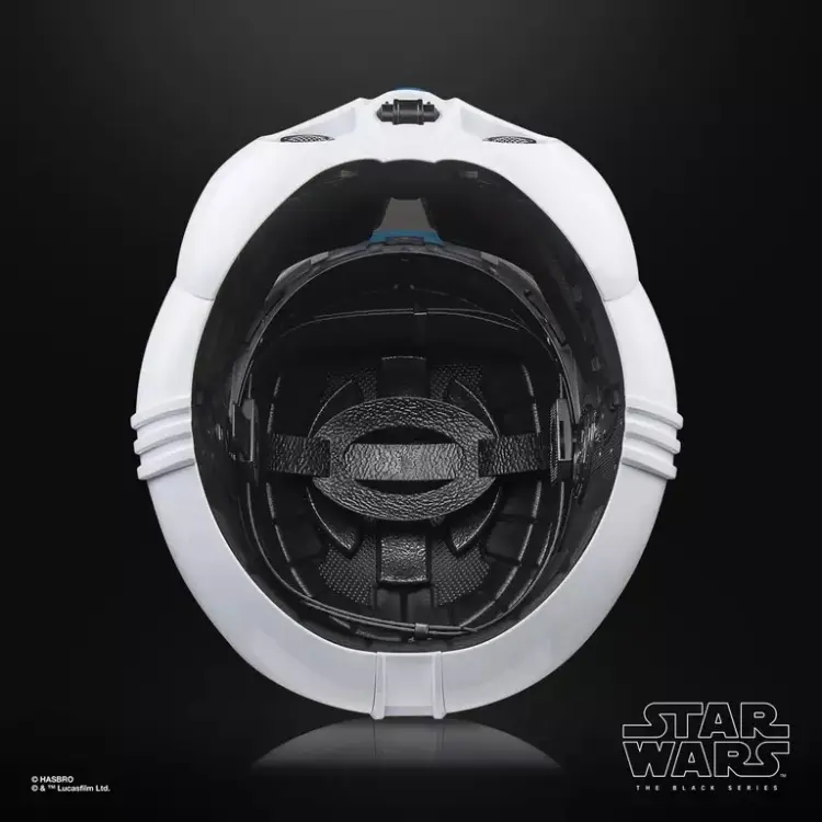 STAR WARS - Hełm elektroniczny Clone Trooper 501st Legion Black Series