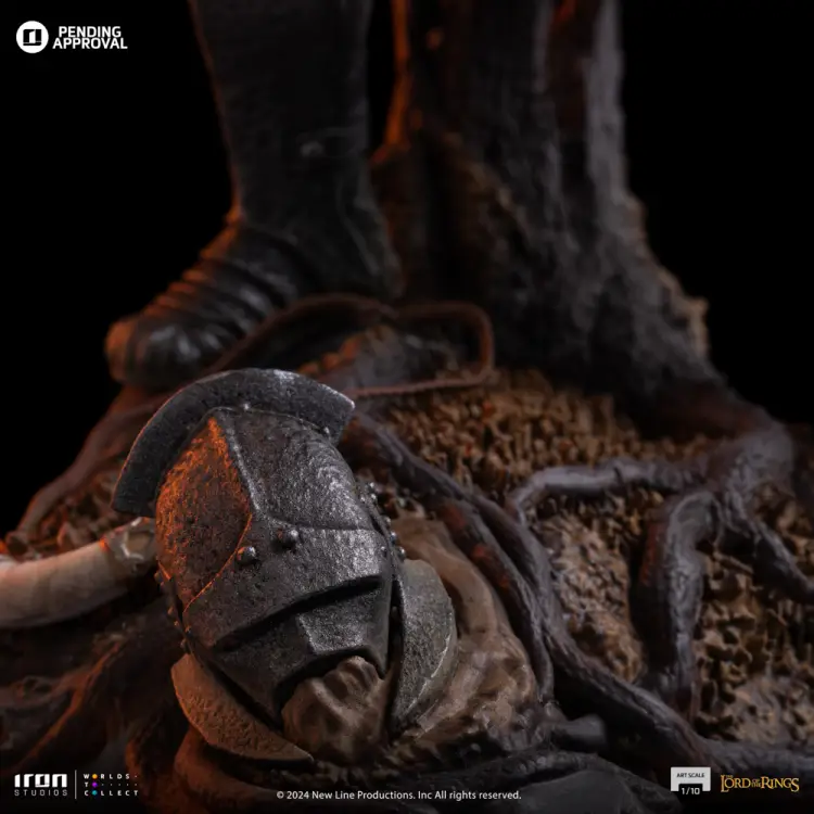 WŁADCA PIERŚCIENI - Lurtz - statuetka w skali 1/10 22,5 cm
