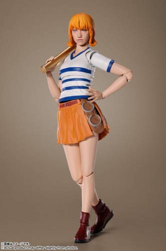 ONE PIECE NETFLIX - Nami - Figurka S.H. Figuarts 15 cm