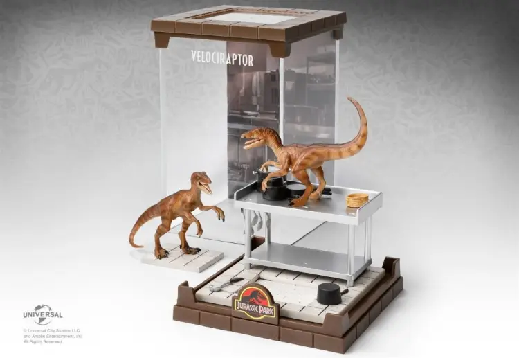 JURASSIC PARK - Velociraptor - Figurka Stwór 10 x 10 x 17 cm