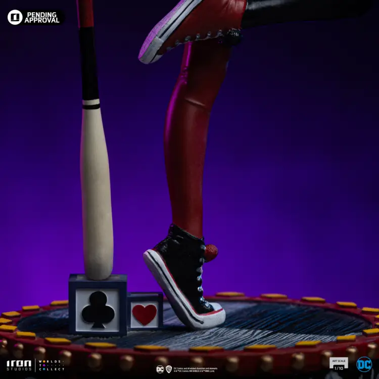 DC COMICS - Harley Quinn - Statua artystyczna w skali 1/10 22 cm