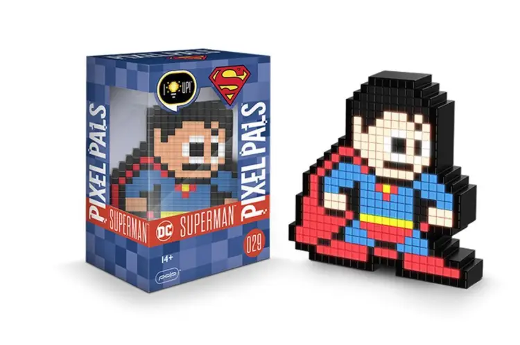 Podświetlane figurki kolekcjonerskie PIXEL PALS - Superman