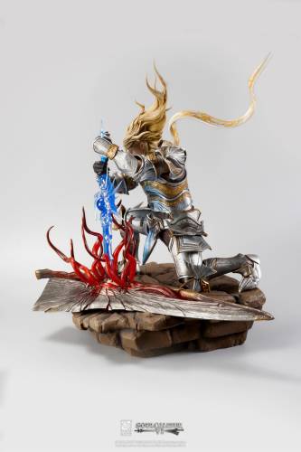 SOUL CALIBUR VI - Soul Embrace Siegfried - Statuetka '53x36x46cm'