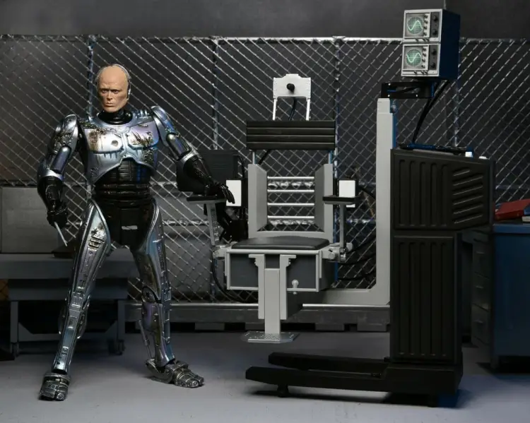 ULTIMATE ROBOCOP - Battle Damaged with/Chair - Figurka akcji 20 cm