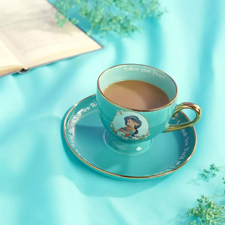 DISNEY PRINCESS - Jasmine - Filiżanka do herbaty ze spodkiem 7 uncji