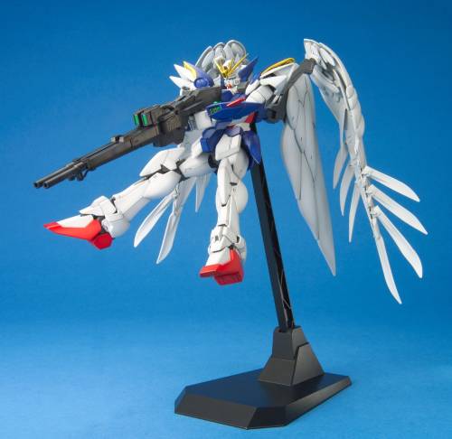 GUNDAM - MG Wing Gundam Zero Custom 1/100 - Zestaw modelarski