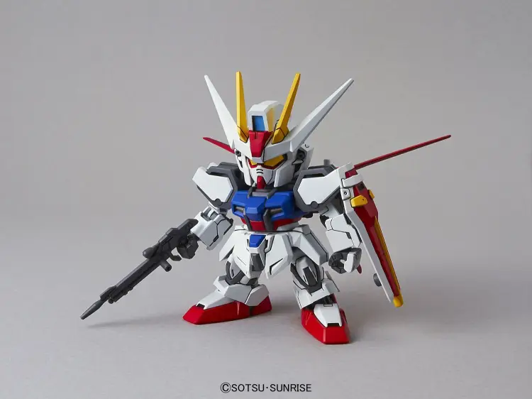 GUNDAM - SD Gundam Ex-Standard Aile Strike Gundam - Zestaw modelarski