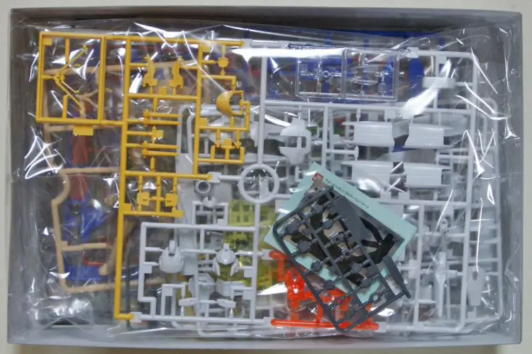 GUNDAM - MG 1/100 GF13-017NJ II G Gundam - Zestaw modelarski