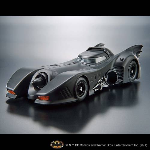DC COMICS - Batman 1/35 Batmobil - Zestaw modelarski