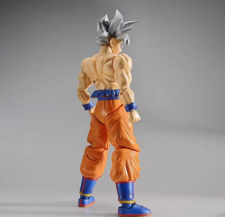 DRAGON BALL - Zestaw modelarski - SON GOKU Ultra Instinct