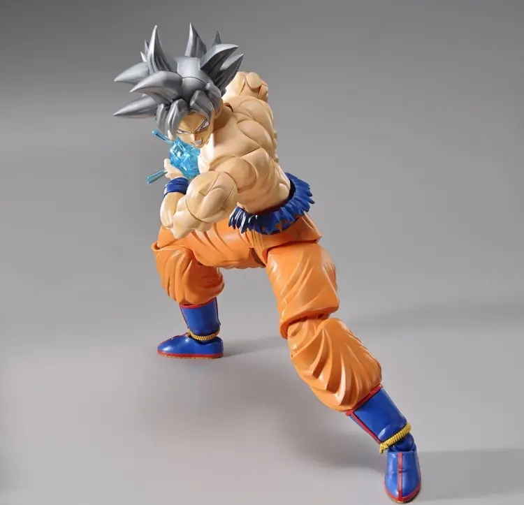 DRAGON BALL - Zestaw modelarski - SON GOKU Ultra Instinct