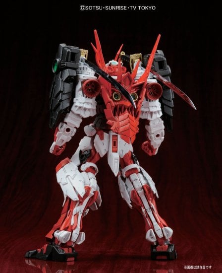 GUNDAM - MG 1/100 Sengoku Astray Gundam - Zestaw modelarski