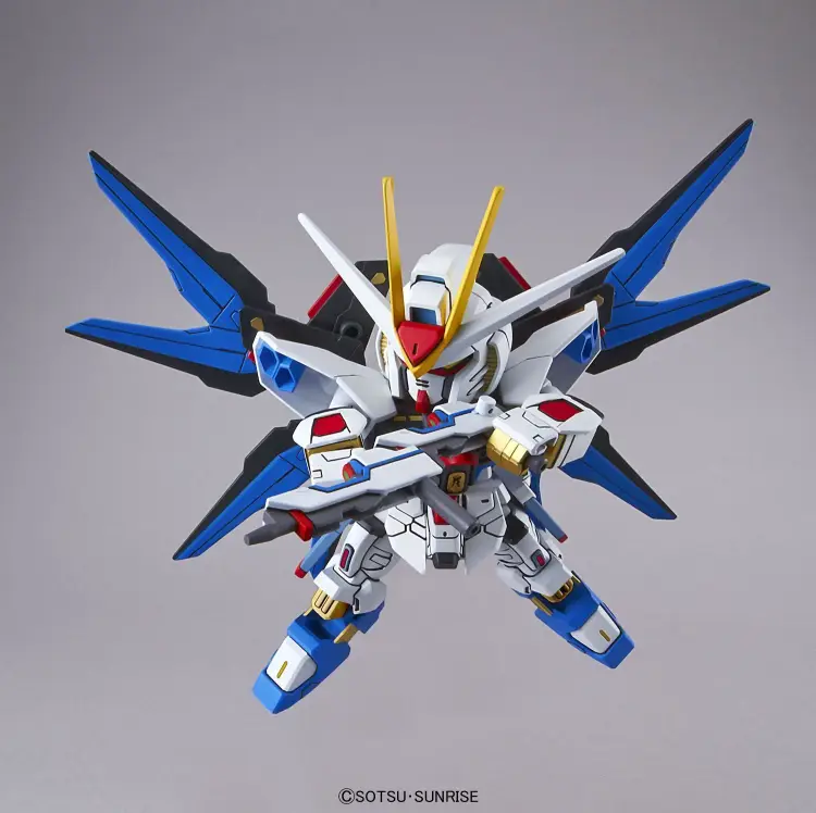 GUNDAM - SD Gundam Ex-Standard Strike Freedom Gundam - Zestaw modelarski