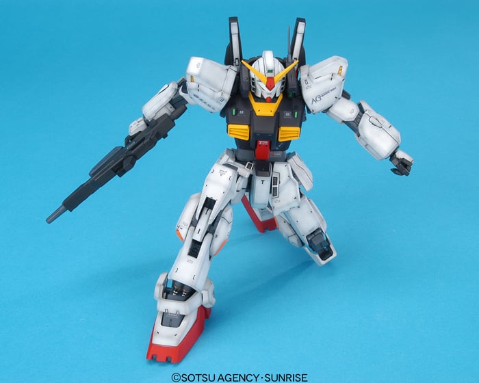 GUNDAM - Model Kit - Master Grade - Gundam Mk-II Ver. 2.0 - 18 CM
