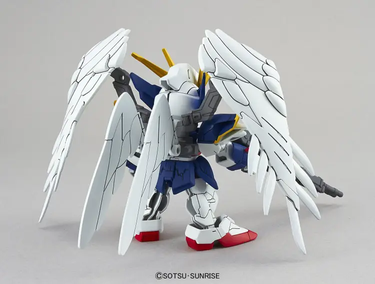 GUNDAM - SD Gundam EX-Standard 004 Wing Gundam Zero (EW) - Zestaw modelarski