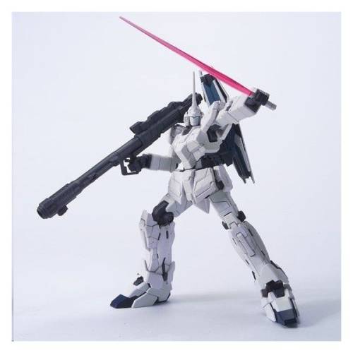 GUNDAM - HGUC Unicorn RX-0 Unicorn Mode - Zestaw modelarski
