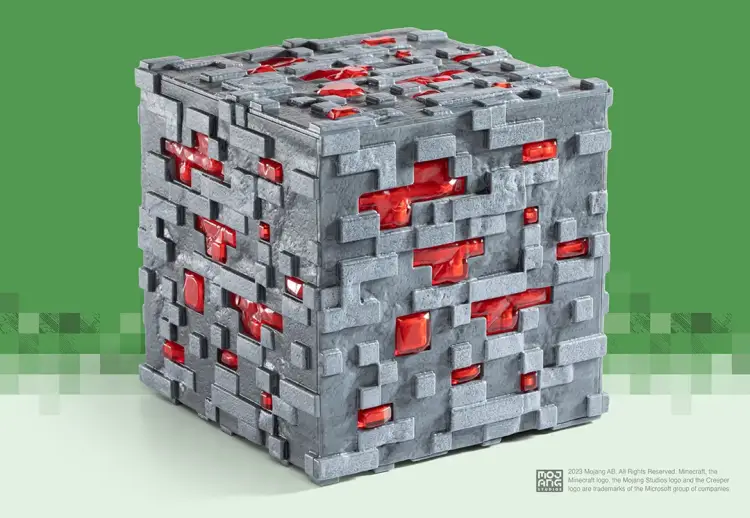 MINECRAFT - Luminous Redstone Ore - Replika kolekcjonerska 10 cm