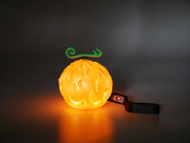 ONE PIECE - Flam Fruit - Lampa LED - 8 cm