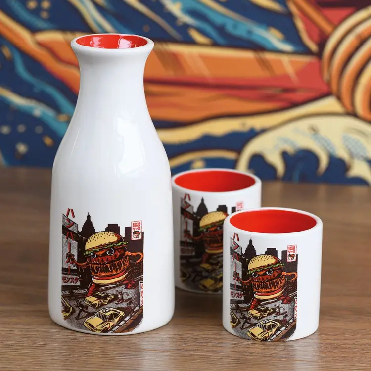 JAPOŃSKI STYL - Burgerzilla - Butelka Sake i 2 kubki do Sake