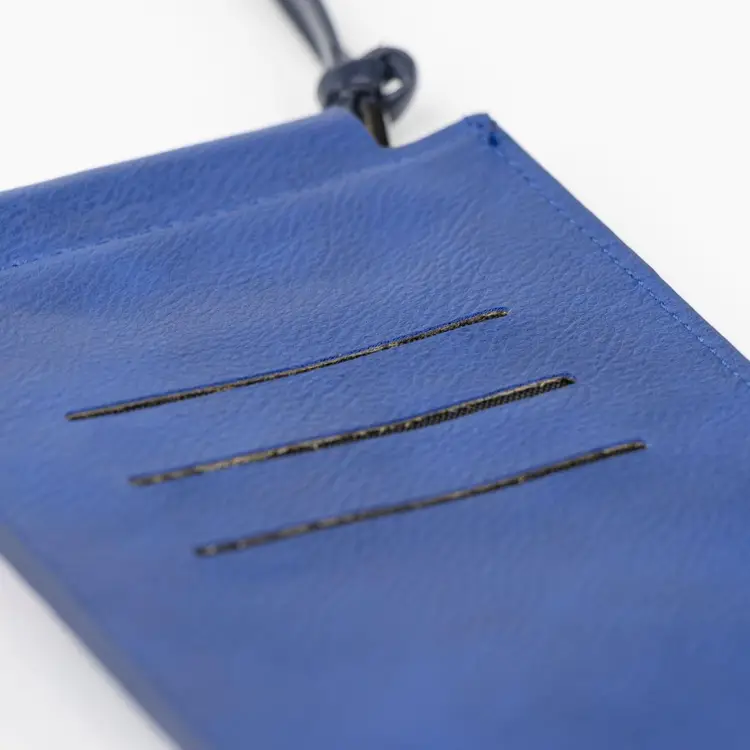 STITCH - Etui na telefon z przewodem