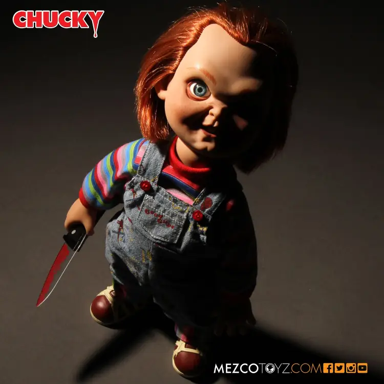 CHUCKY - Szyderczy Chucky - Lalka dźwiękowa 38 cm
