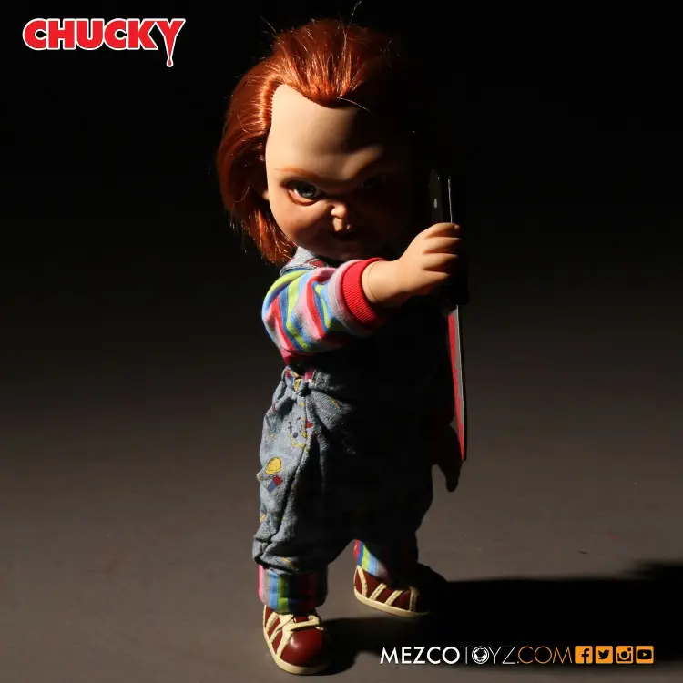 CHUCKY - Szyderczy Chucky - Lalka dźwiękowa 38 cm