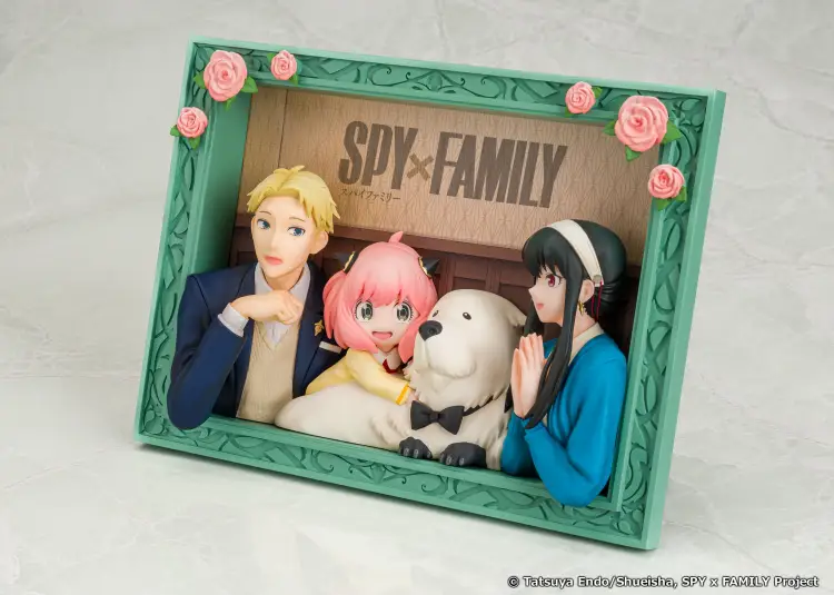 SPY X FAMILY - The Forgers - Statuetka 12.8x17.5cm