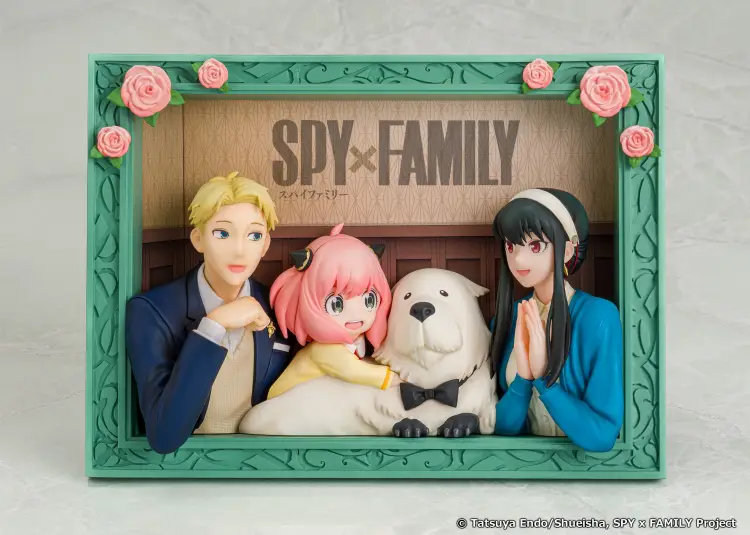 SPY X FAMILY - The Forgers - Statuetka 12.8x17.5cm
