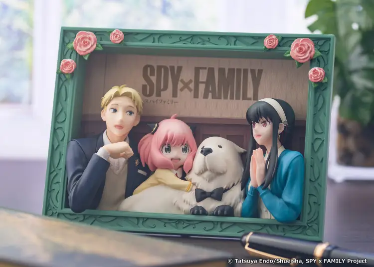 SPY X FAMILY - The Forgers - Statuetka 12.8x17.5cm