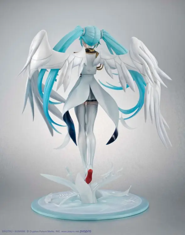 GUNDAM X HATSUNE MIKU - Lucra Miku x Wing Gundam Zero - Statua 27 cm