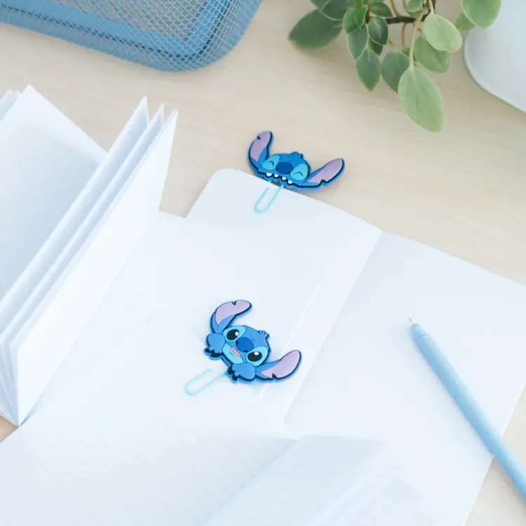 STITCH - Zestaw artykułów piśmiennych z 3 notatnikami A6 - 10 szt.