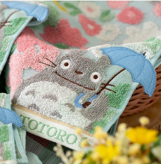 MY NEIGHBOR TOTORO - Totoro Flower Fields - Ręcznik 34x80cm