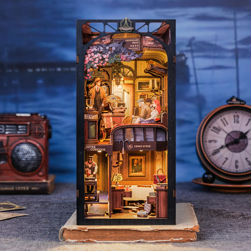 Cutebee - BOOK NOOK KIT - DIY - Mystery Train - 338pc + LED Light