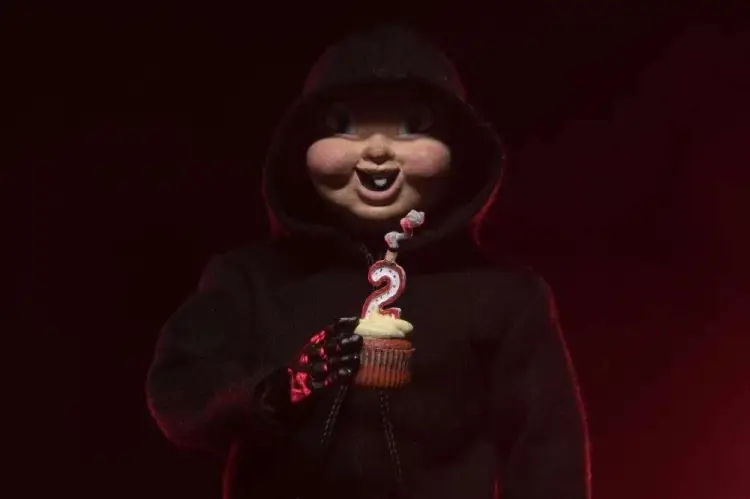 Neca - HAPPY DEATH DAY - Babyface Killer - Figure 20cm