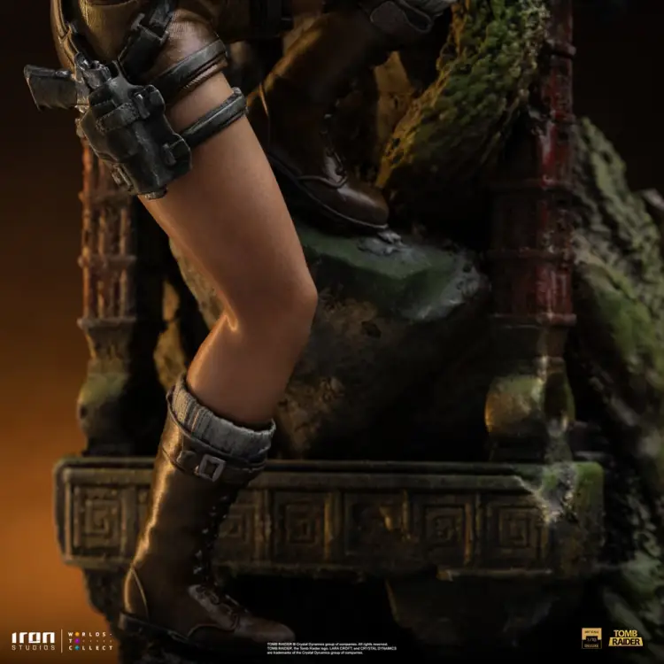 Iron Studios - TOMB RAIDER - Lara Croft - Statue Art Scale 1/10 Deluxe 35.8cm
