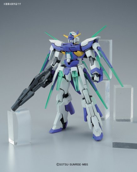 Bandai Model Kit - GUNDAM - HG 1/144 Gundam Age-FX (AGE-FX) - Model Kit