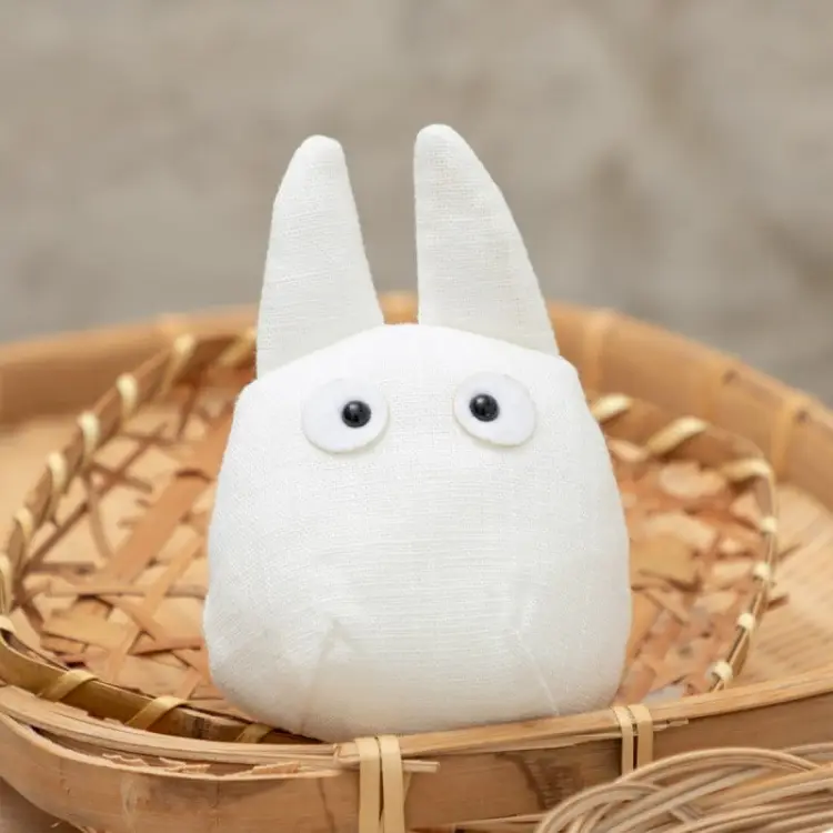 Semic - MY NEIGHBOR TOTORO - White Totoro - Otega Plush 11cm