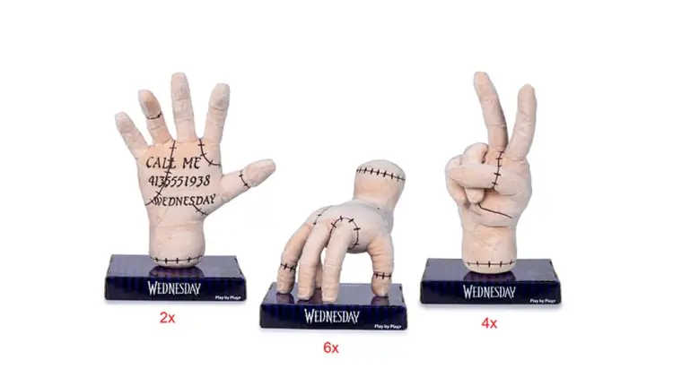 Play by Play - WEDNESDAY - Thing - 3 Assortments Plushes 25cm + Holders - 12pc.