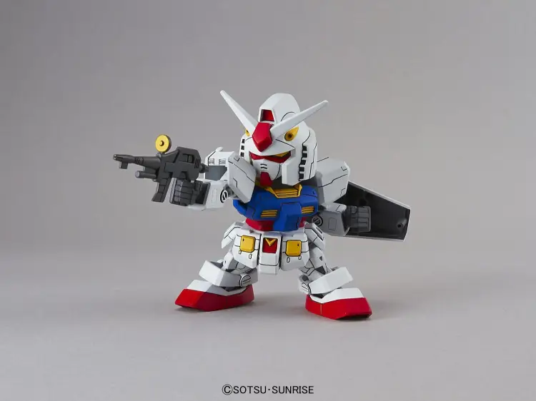 Bandai Model Kit - GUNDAM - SD Gundam Ex-Standard RX-78-2 Gundam - Model Kit