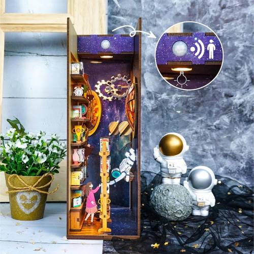 Tonecheer - BOOK NOOK KIT - DIY- Interstellar - 247PCS + LED Light
