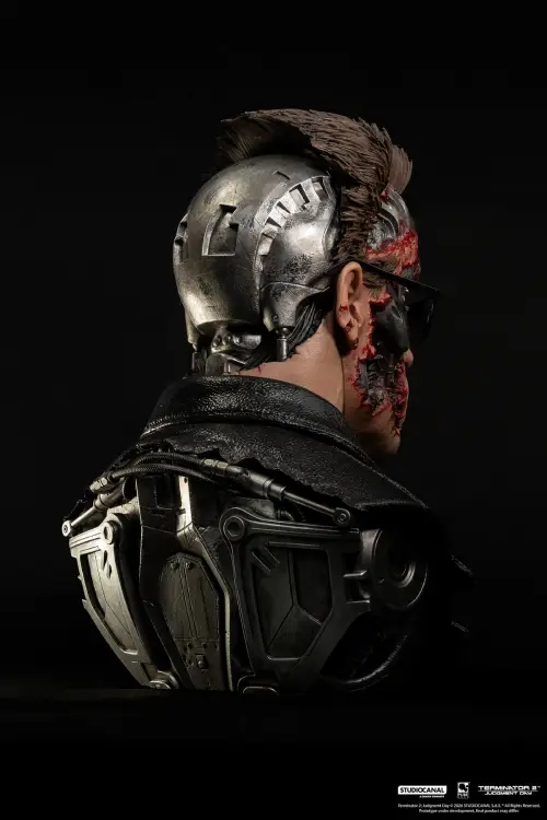 PureArts - TERMINATOR 2 - T-800 Model 101 Battle Damaged -Scale Art Mask 1/1 47cm