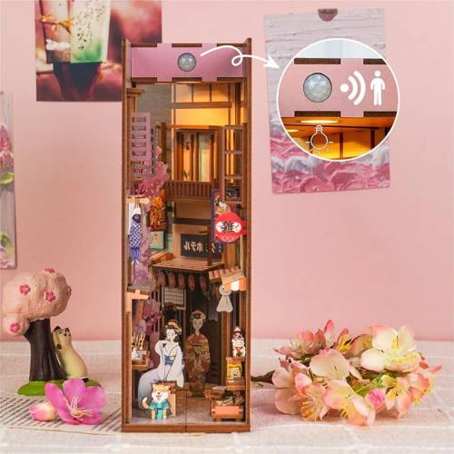 Tonecheer - BOOK NOOK KIT - DIY- Japanese Grocery Store - 134pcs + LED Light