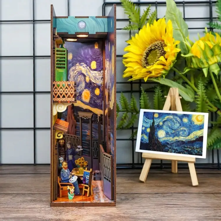 Tonecheer - BOOK NOOK KIT - DIY- Vincent's World - 80pcs + LED Light