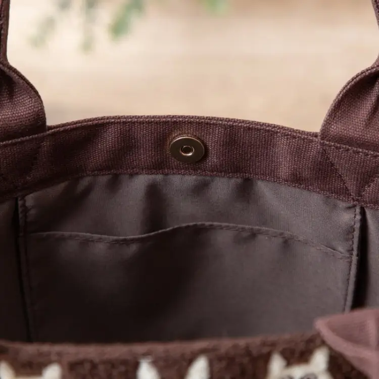 Benelic - MY NEIGHBOR TOTORO - Totoro hazelnuts - Embroidered bag