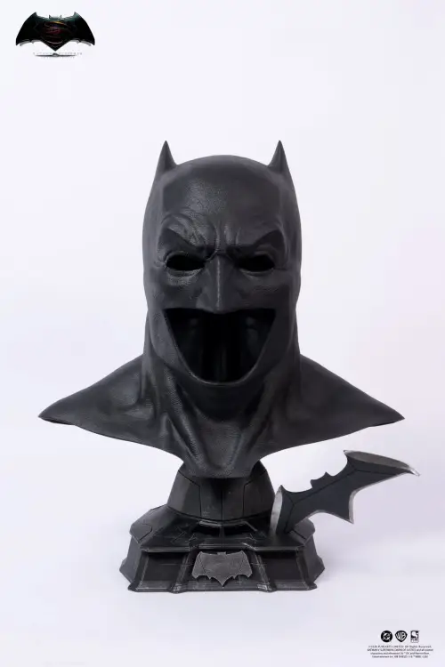 PureArts - BATMAN V SUPERMAN - Batman Cowl - Replica 1/1 51cm