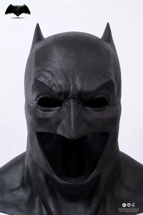 PureArts - BATMAN V SUPERMAN - Batman Cowl - Replica 1/1 51cm