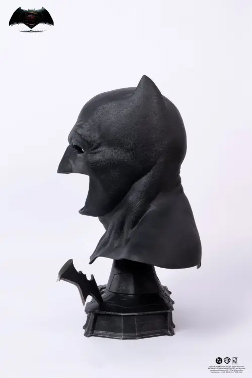 PureArts - BATMAN V SUPERMAN - Batman Cowl - Replica 1/1 51cm